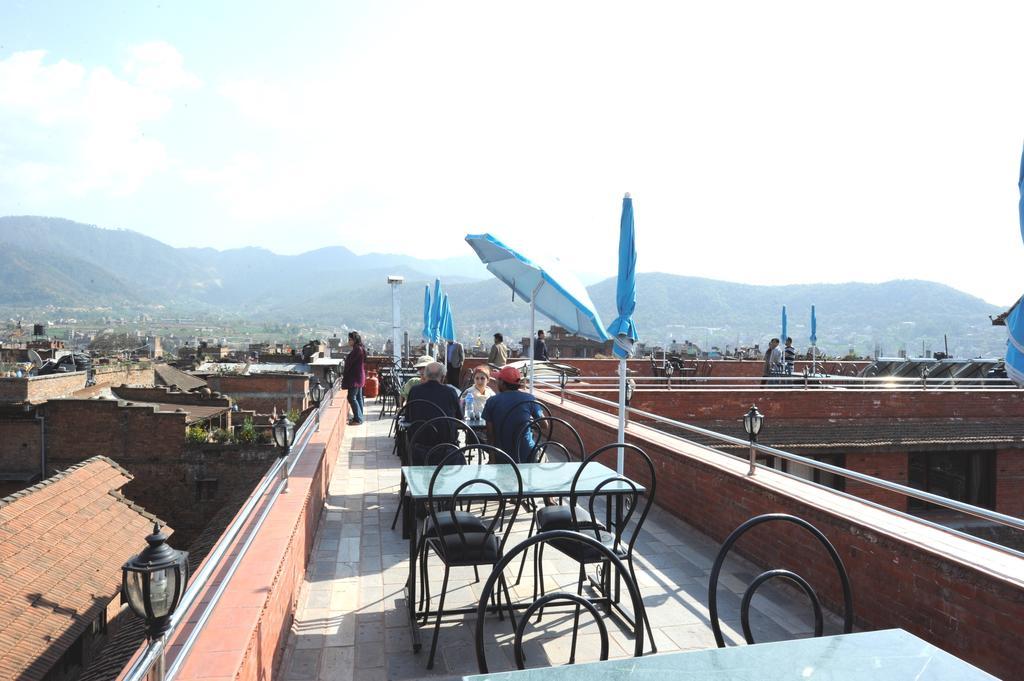 Khwopa Inn & Rooftop Restaurant Bhatgoan Exterior foto